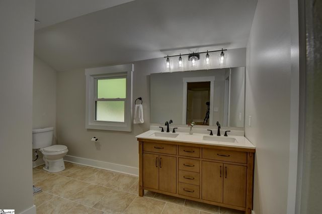 205 Mountain View Street, Westminster, SC 29693