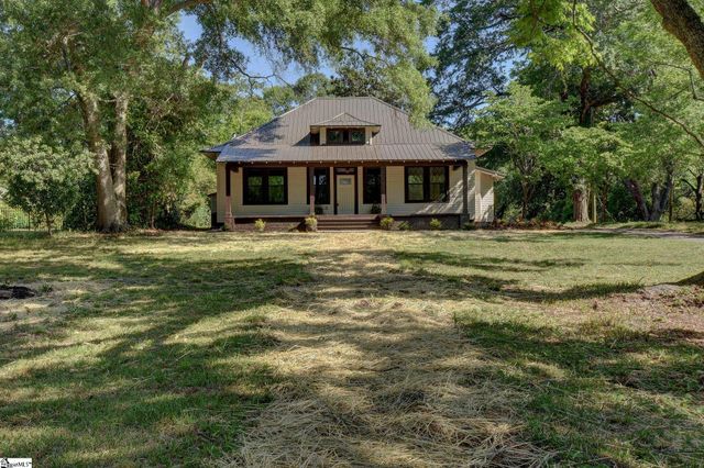 205 Mountain View Street, Westminster, SC 29693