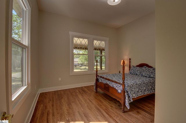 205 Mountain View Street, Westminster, SC 29693
