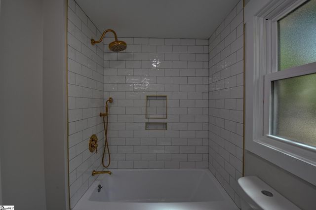 205 Mountain View Street, Westminster, SC 29693