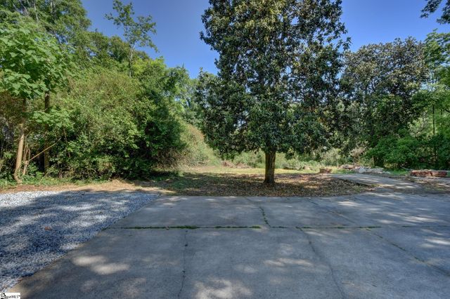 205 Mountain View Street, Westminster, SC 29693