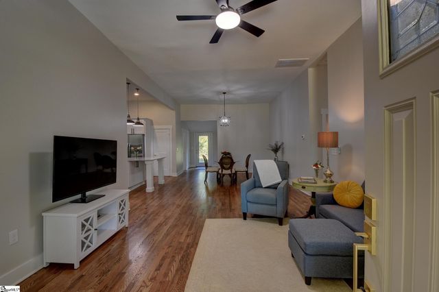 205 Mountain View Street, Westminster, SC 29693