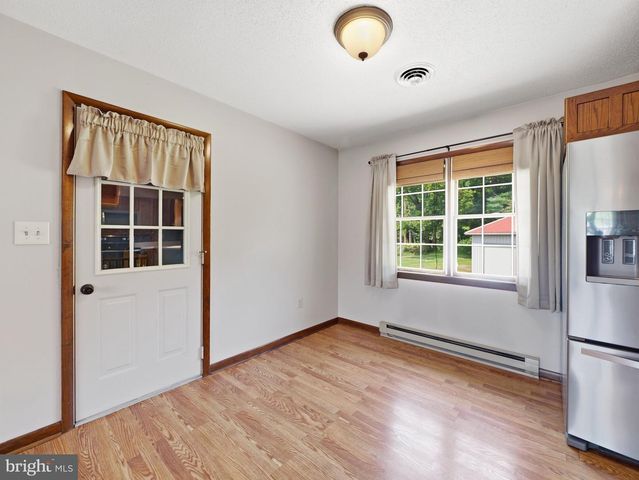 16105 WRIGHT RD, Williamsport, MD 21795