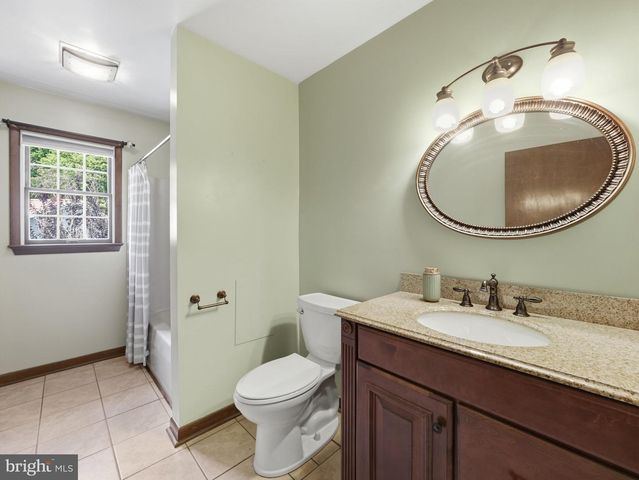 16105 WRIGHT RD, Williamsport, MD 21795
