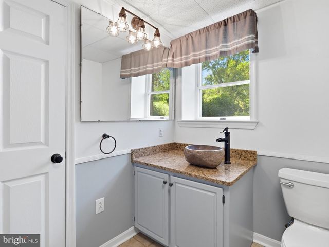 16105 WRIGHT RD, Williamsport, MD 21795