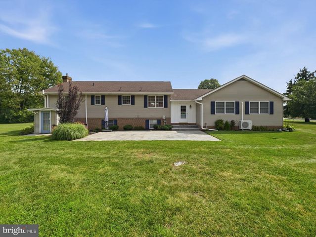 16105 WRIGHT RD, Williamsport, MD 21795