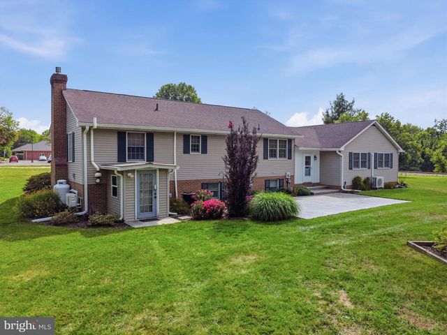 16105 WRIGHT RD, Williamsport, MD 21795