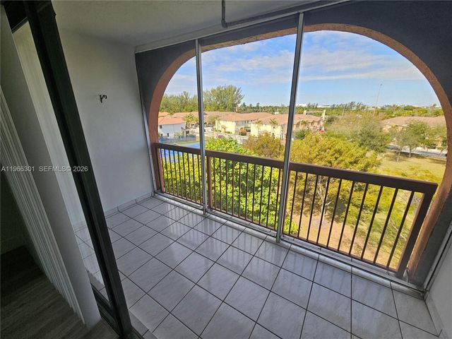 10255 NW 9th St Cir 503-7, Miami, FL 33172