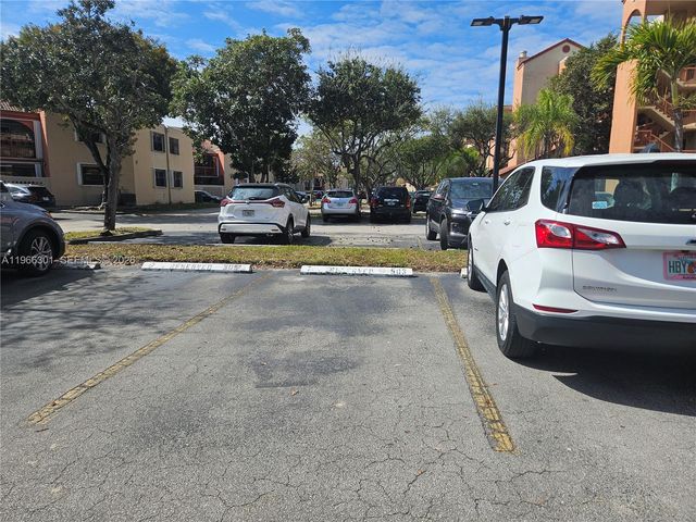 10255 NW 9th St Cir 503-7, Miami, FL 33172