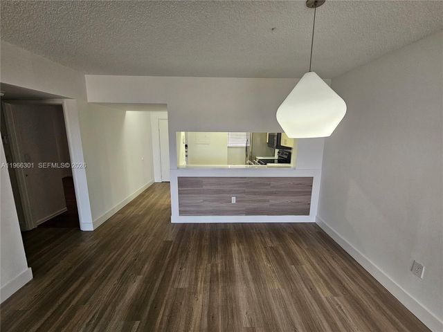 10255 NW 9th St Cir 503-7, Miami, FL 33172