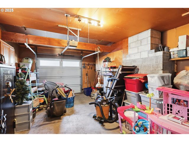 2500 WRIGHT St, The Dalles, OR 97058