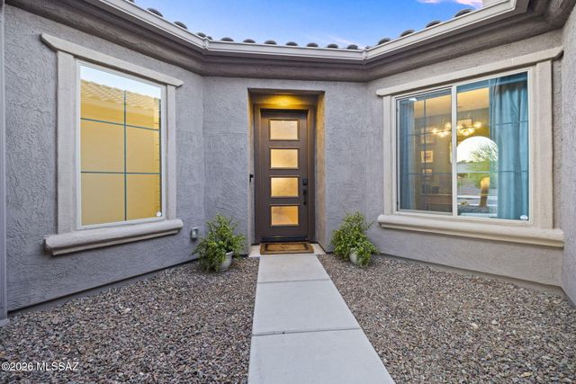 12744 N Lauterbrunnen Lane, Oro Valley, AZ 85755