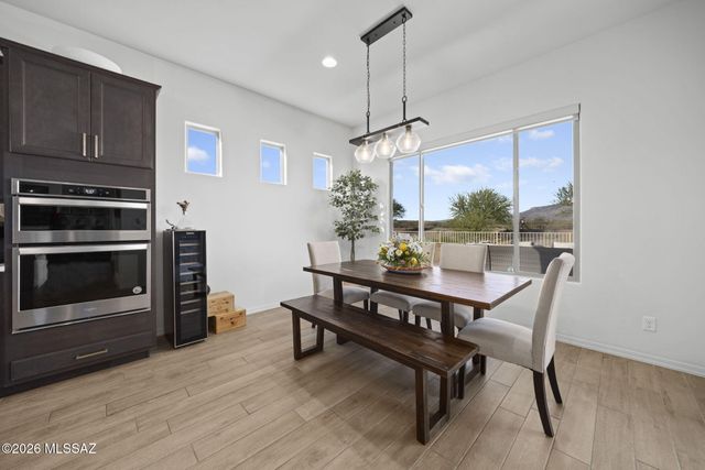 12744 N Lauterbrunnen Lane, Oro Valley, AZ 85755