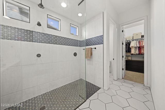 12744 N Lauterbrunnen Lane, Oro Valley, AZ 85755
