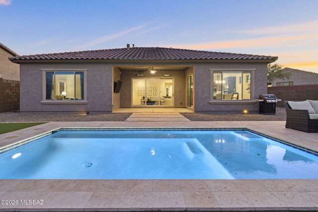 12744 N Lauterbrunnen Lane, Oro Valley, AZ 85755