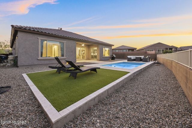 12744 N Lauterbrunnen Lane, Oro Valley, AZ 85755