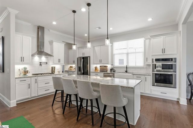 602 W Winding Slope Drive, Piedmont, SC 29673