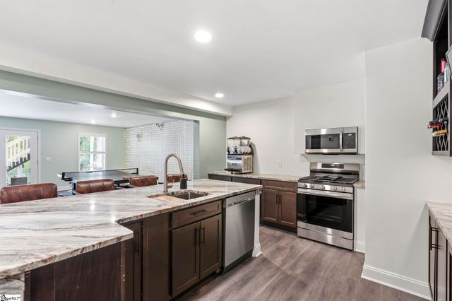602 W Winding Slope Drive, Piedmont, SC 29673