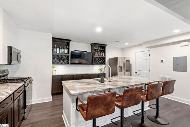 602 W Winding Slope Drive, Piedmont, SC 29673