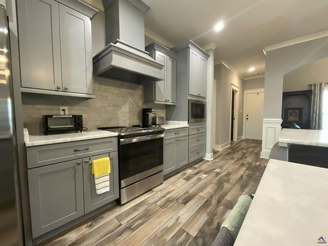 127 Woodwinds Court, Kathleen, GA 31047
