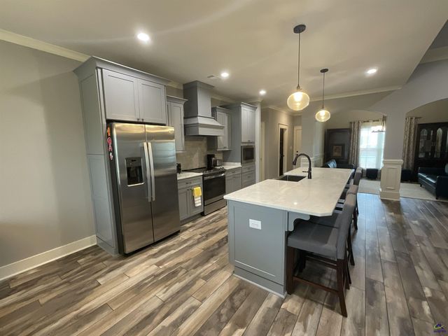 127 Woodwinds Court, Kathleen, GA 31047