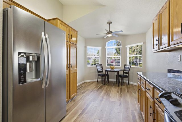 5616 Red Willow Ln, Roseville, CA 95747