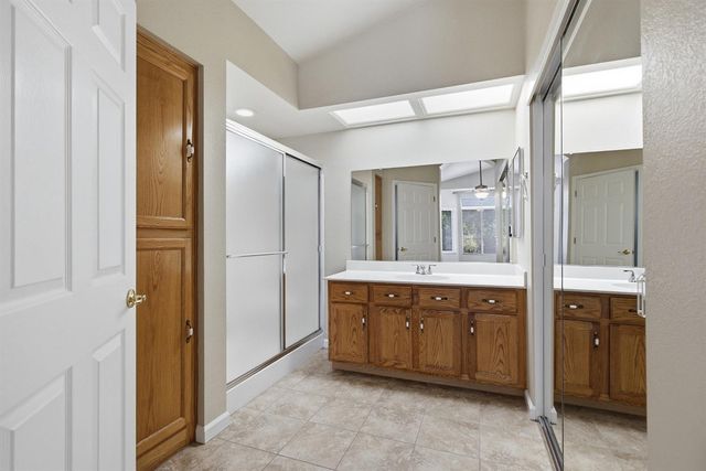 5616 Red Willow Ln, Roseville, CA 95747