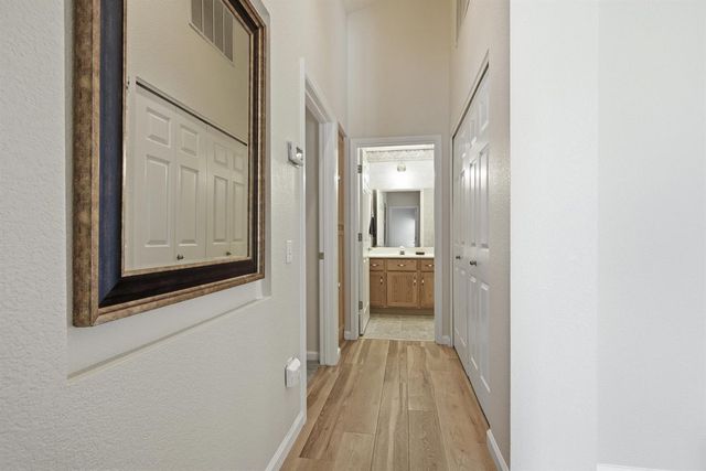 5616 Red Willow Ln, Roseville, CA 95747