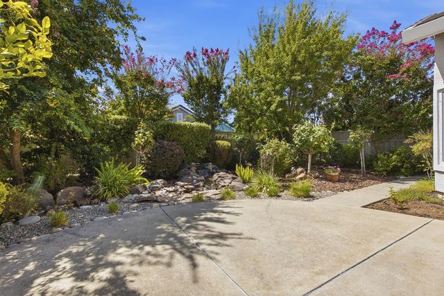 5616 Red Willow Ln, Roseville, CA 95747