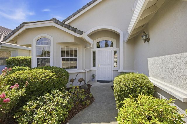 5616 Red Willow Ln, Roseville, CA 95747