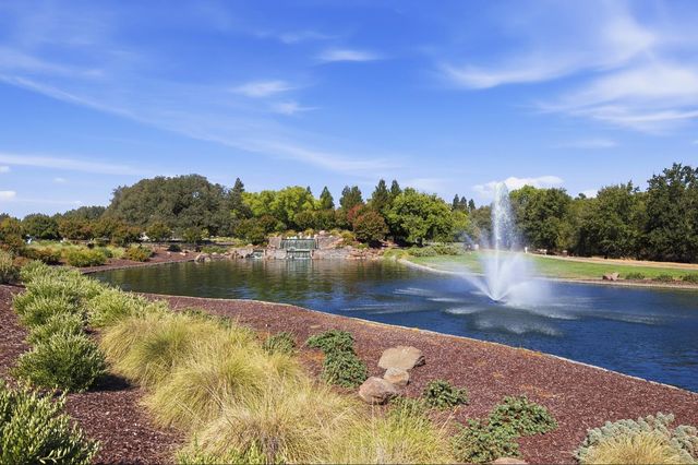 5616 Red Willow Ln, Roseville, CA 95747