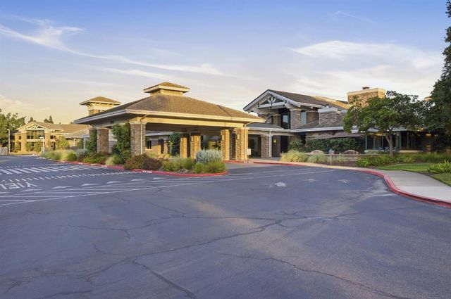 5616 Red Willow Ln, Roseville, CA 95747