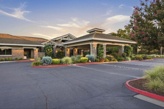 5616 Red Willow Ln, Roseville, CA 95747
