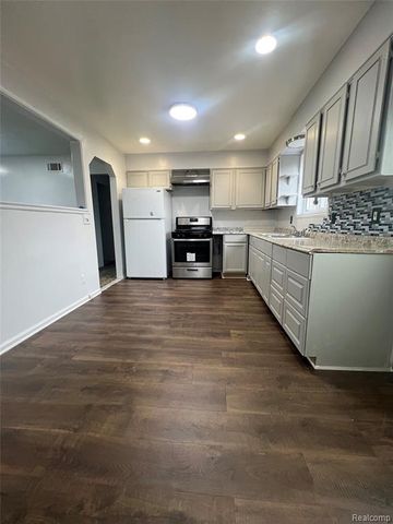 3541 Toepfer Road, Warren, MI 48091