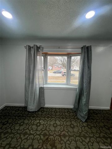 3541 Toepfer Road, Warren, MI 48091