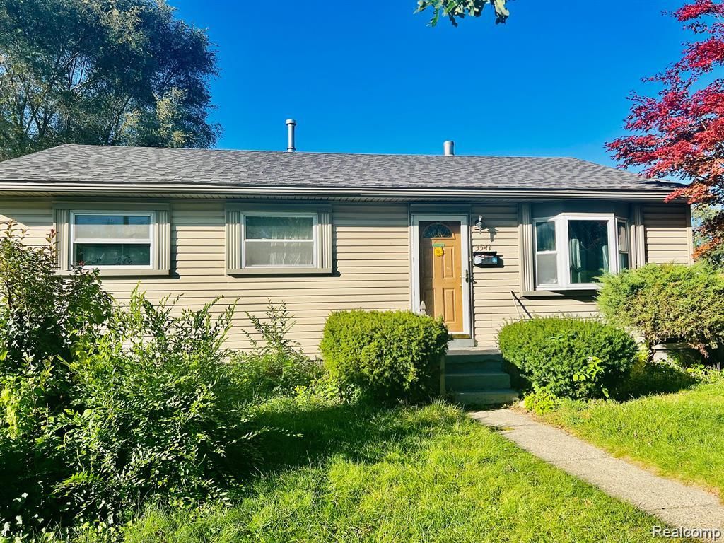 3541 Toepfer Road, Warren, MI 48091