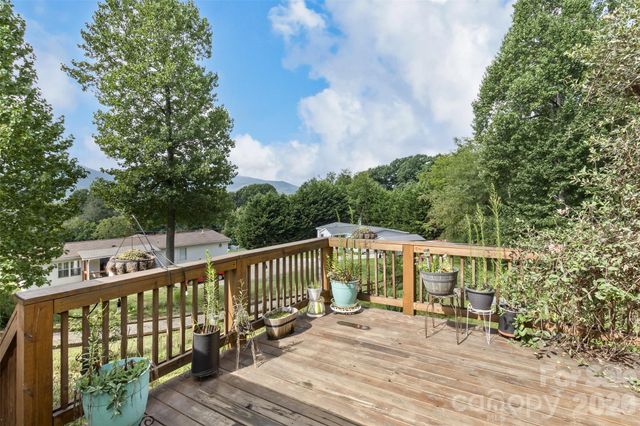 25 Asa Court, Black Mountain, NC 28711
