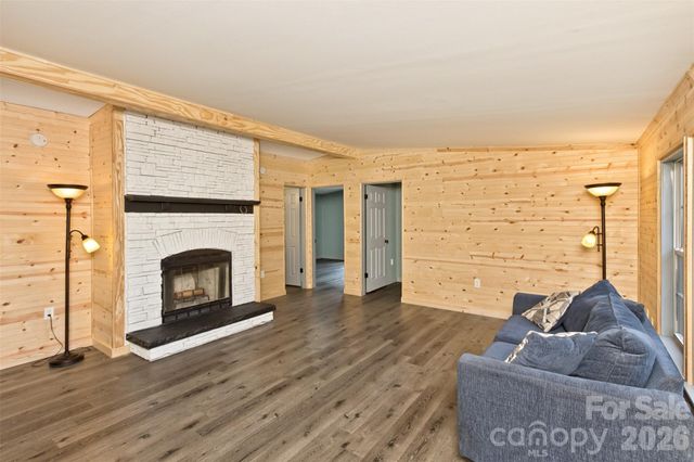 25 Asa Court, Black Mountain, NC 28711
