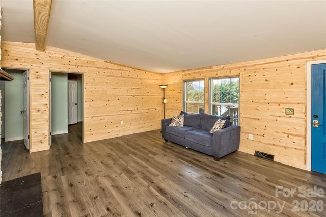 25 Asa Court, Black Mountain, NC 28711