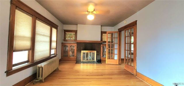 425 12th Street, Niagara Falls, NY 14303