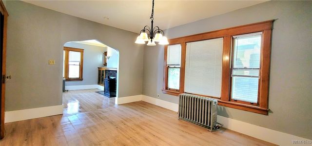 425 12th Street, Niagara Falls, NY 14303