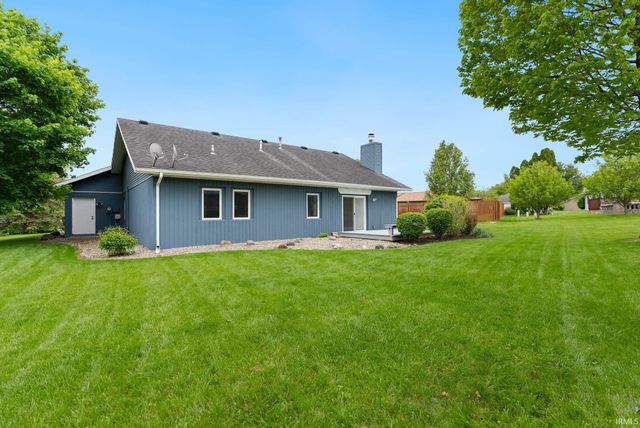 5417 Stonecreek Trail, Fort Wayne, IN 46825