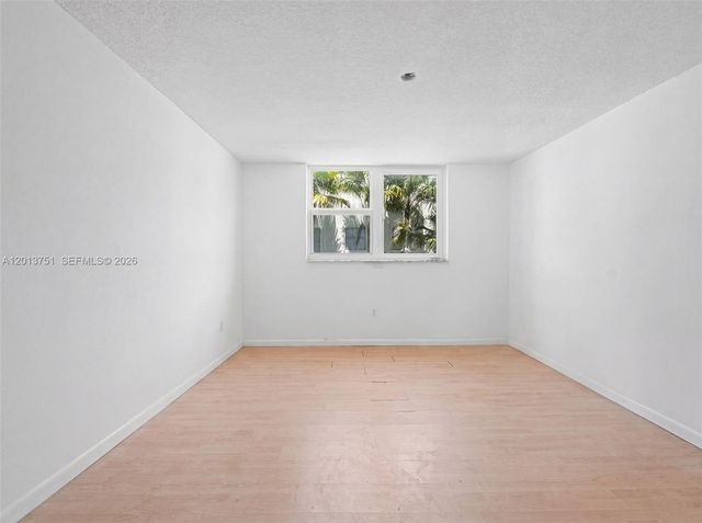 720 Collins Ave 204, Miami Beach, FL 33139