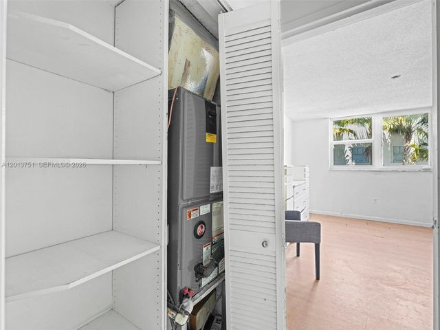 720 Collins Ave 204, Miami Beach, FL 33139