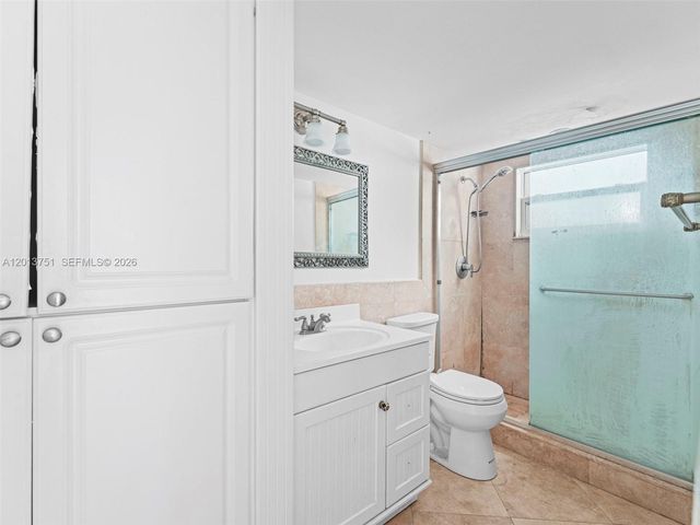 720 Collins Ave 204, Miami Beach, FL 33139