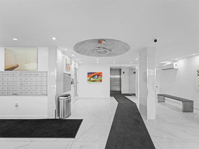 720 Collins Ave 204, Miami Beach, FL 33139