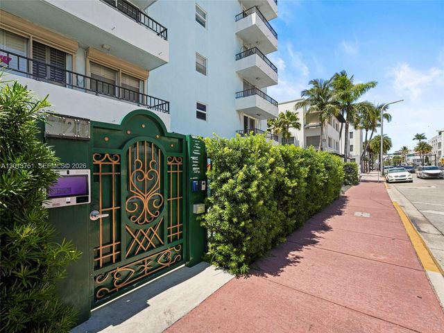 720 Collins Ave 204, Miami Beach, FL 33139
