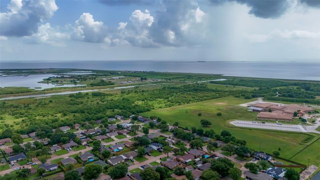 0 25th Avenue N, Texas City, TX 77590