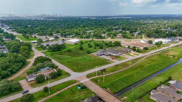 0 25th Avenue N, Texas City, TX 77590