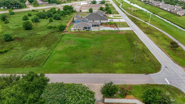0 25th Avenue N, Texas City, TX 77590